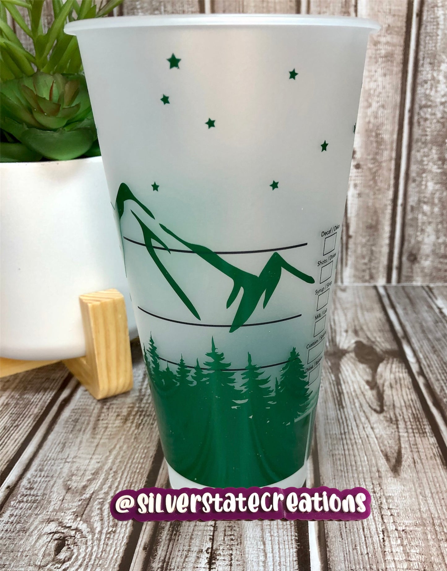 Camping Reusable 24 oz Cold Cup. Dark Green